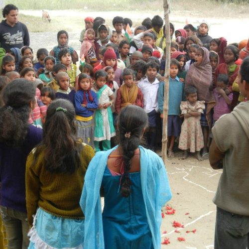 396509_227145514037852_255967342_n