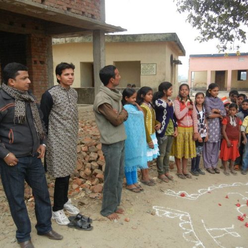 418159_227140994038304_341631561_n